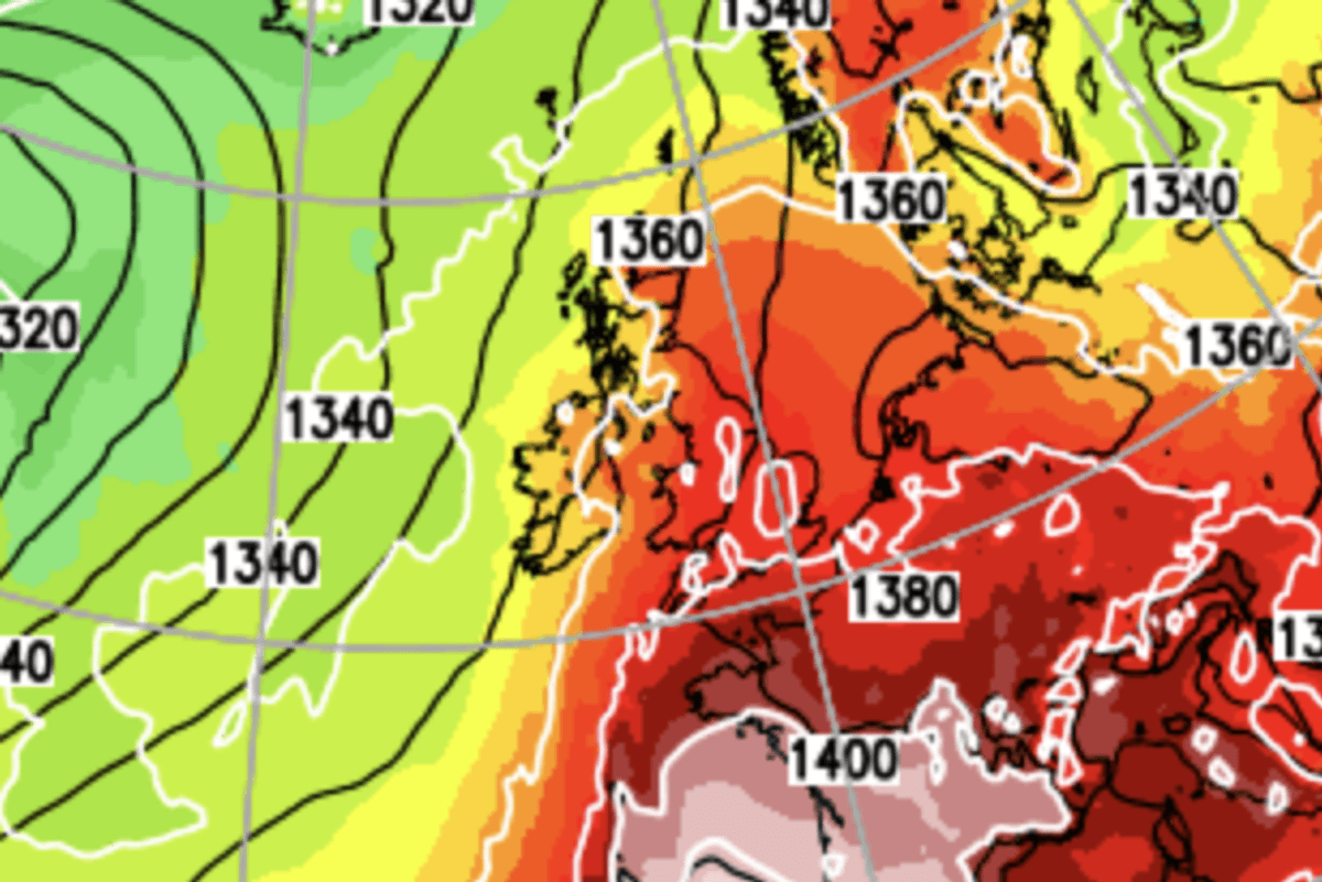 Surging temperatures during first heatwave of summer set to bring thunderstorms
