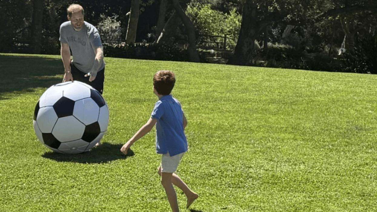 Meghan shares never-seen-before photos of Archie and Lilibet with Prince Harry
