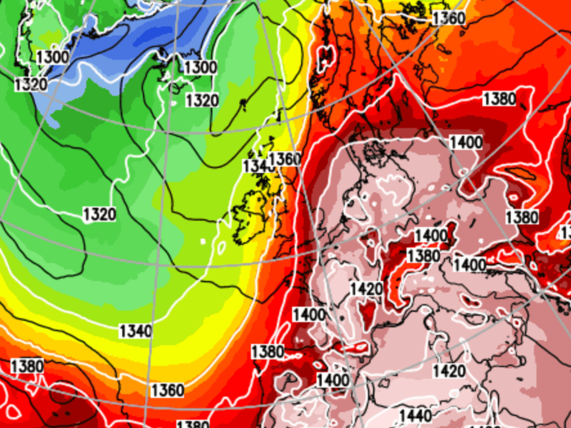 UK weather: Britons to bask in first heatwave of summer as 30C scorcher sweeps in from Europe