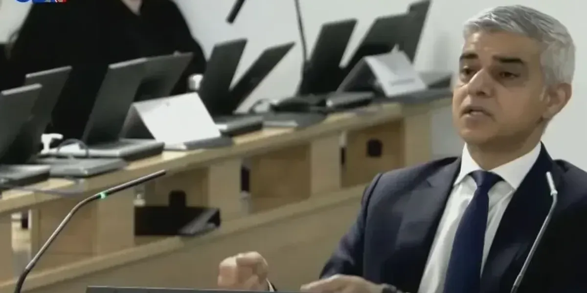 Sadiq Khan slammed for complaining about ‘lack of power and influence’ Sadiq Khan slammed for complaining about ‘lack of power and influence’