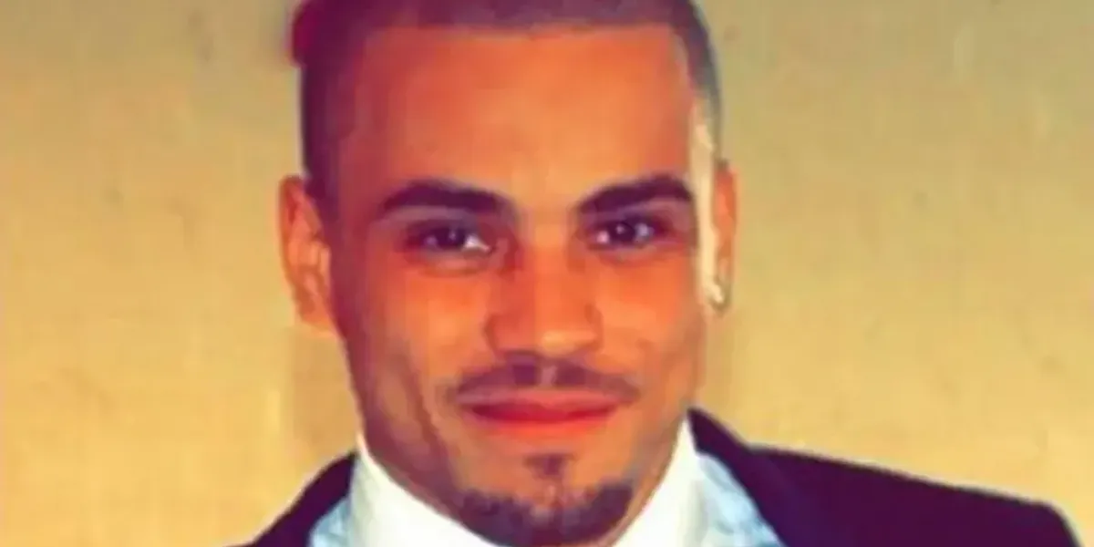 NextImg:Case dropped for Met Police officer who shot unarmed man during attempted prison escape