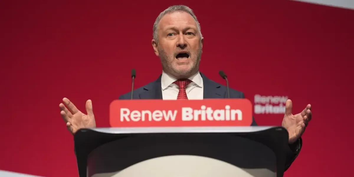 Labour cracks down on four-day weeks as local councils slammed for wasting taxpayers’ money Labour cracks down on four-day weeks as local councils slammed for wasting taxpayers’ money