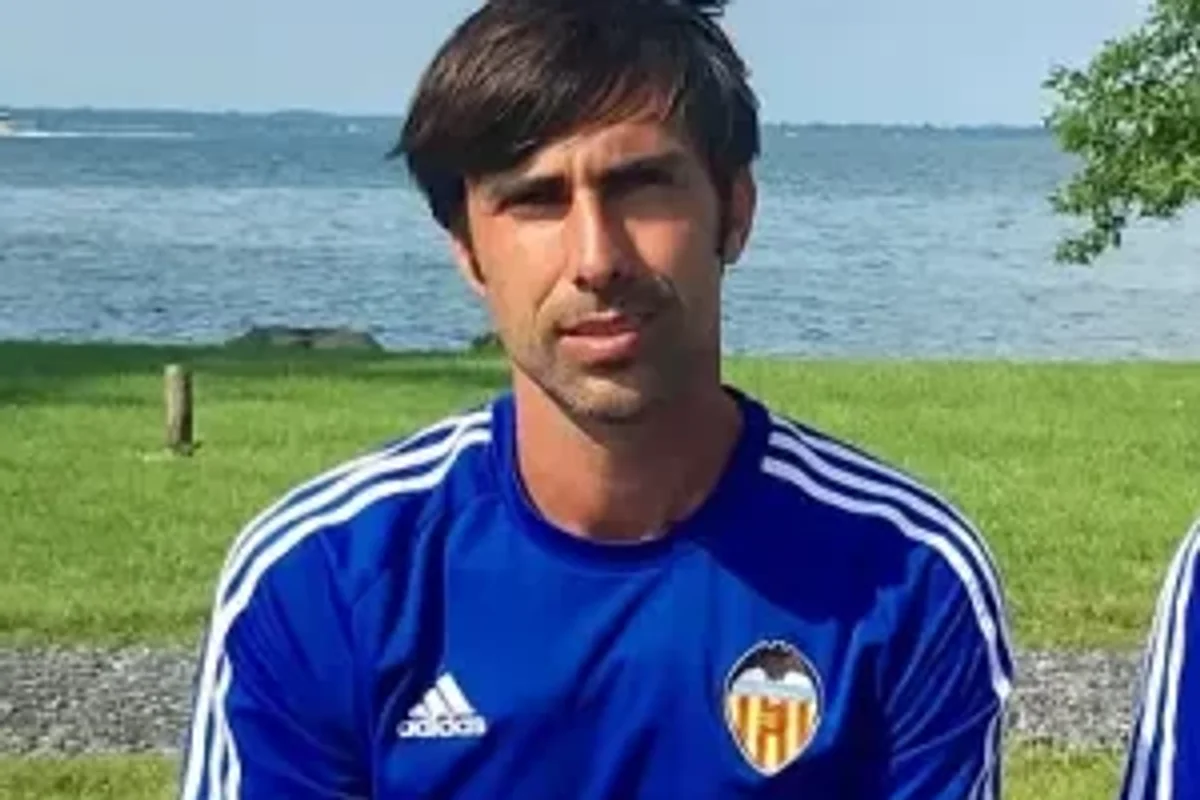 Football manager and three of his children tragically die after tourist boat sinks as club release statement