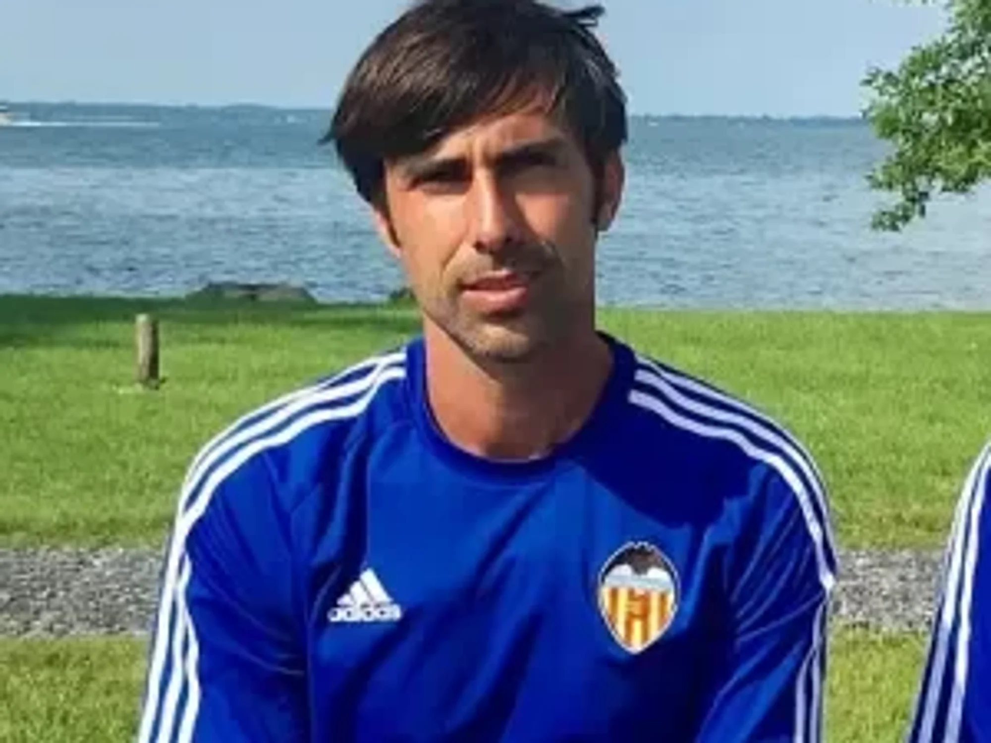 Football manager and three of his children tragically die after tourist boast sinks as club relea...