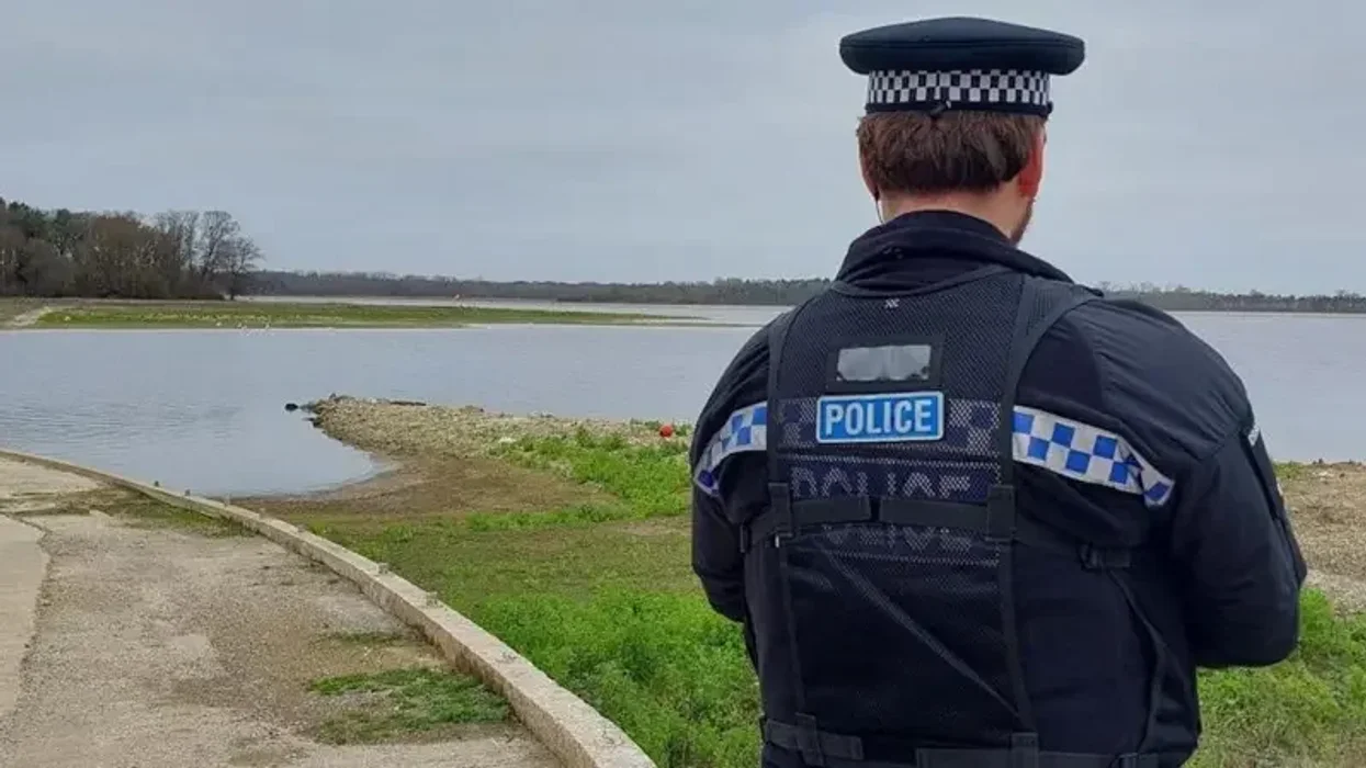 Plane crashes into reservoir at UK beauty spot as public urged to stay away