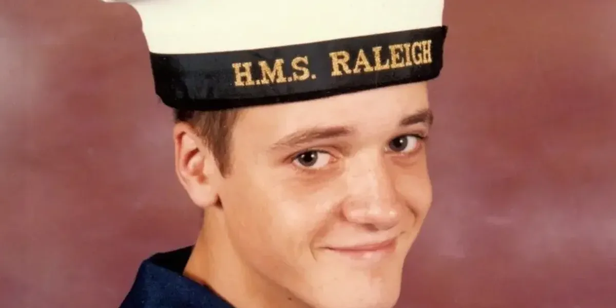 Hampshire Police ends 39-year investigation into disappearance of Royal Navy sailor Hampshire Police ends 39-year investigation into disappearance of Royal Navy sailor