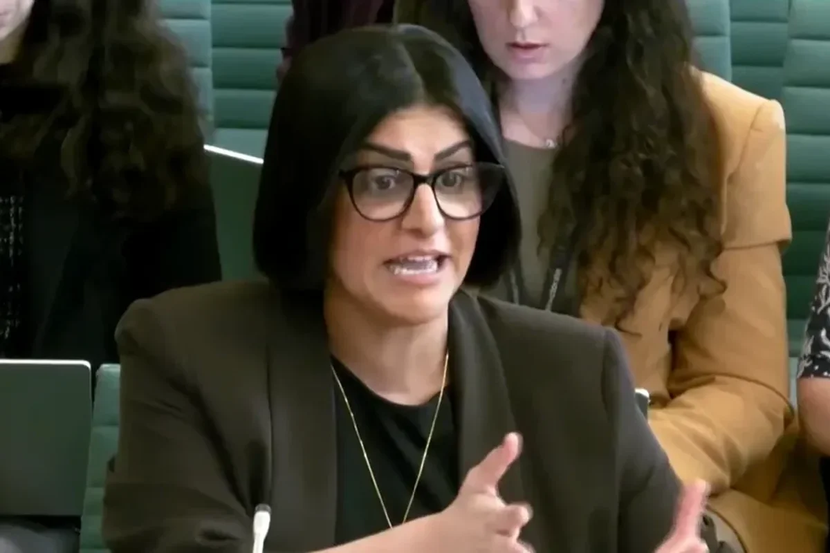 Shabana Mahmood refuses to guarantee small boat crossings will drop by 2027