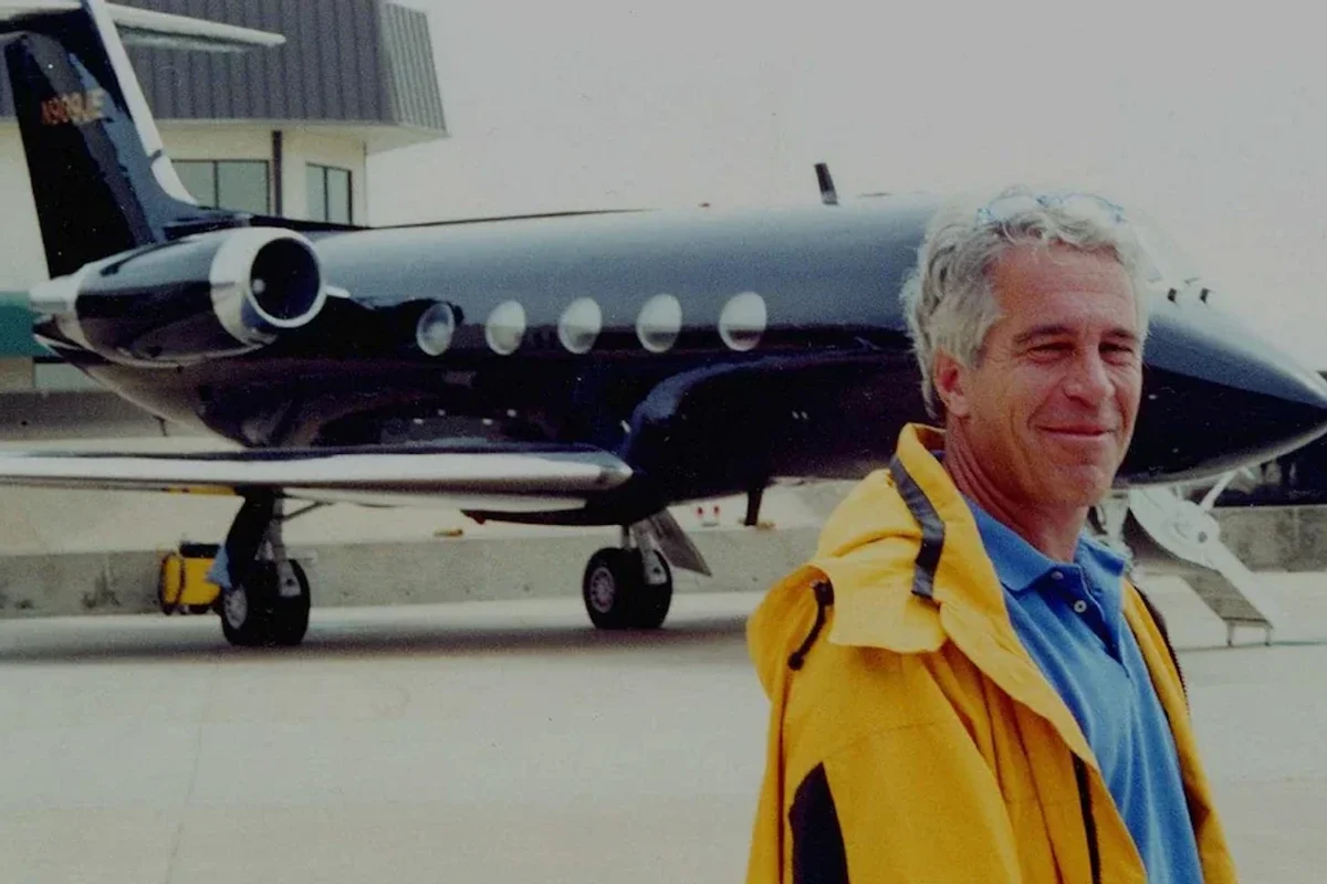 Ministry of Defence launches review into whether Jeffrey Epstein used RAF bases