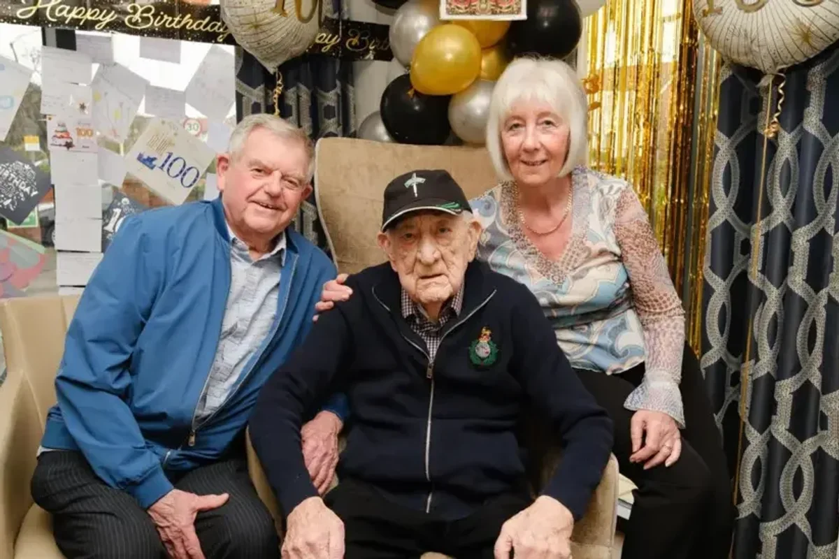 World War II veteran 'overwhelmed' after receiving 1,500 cards for 100th birthday