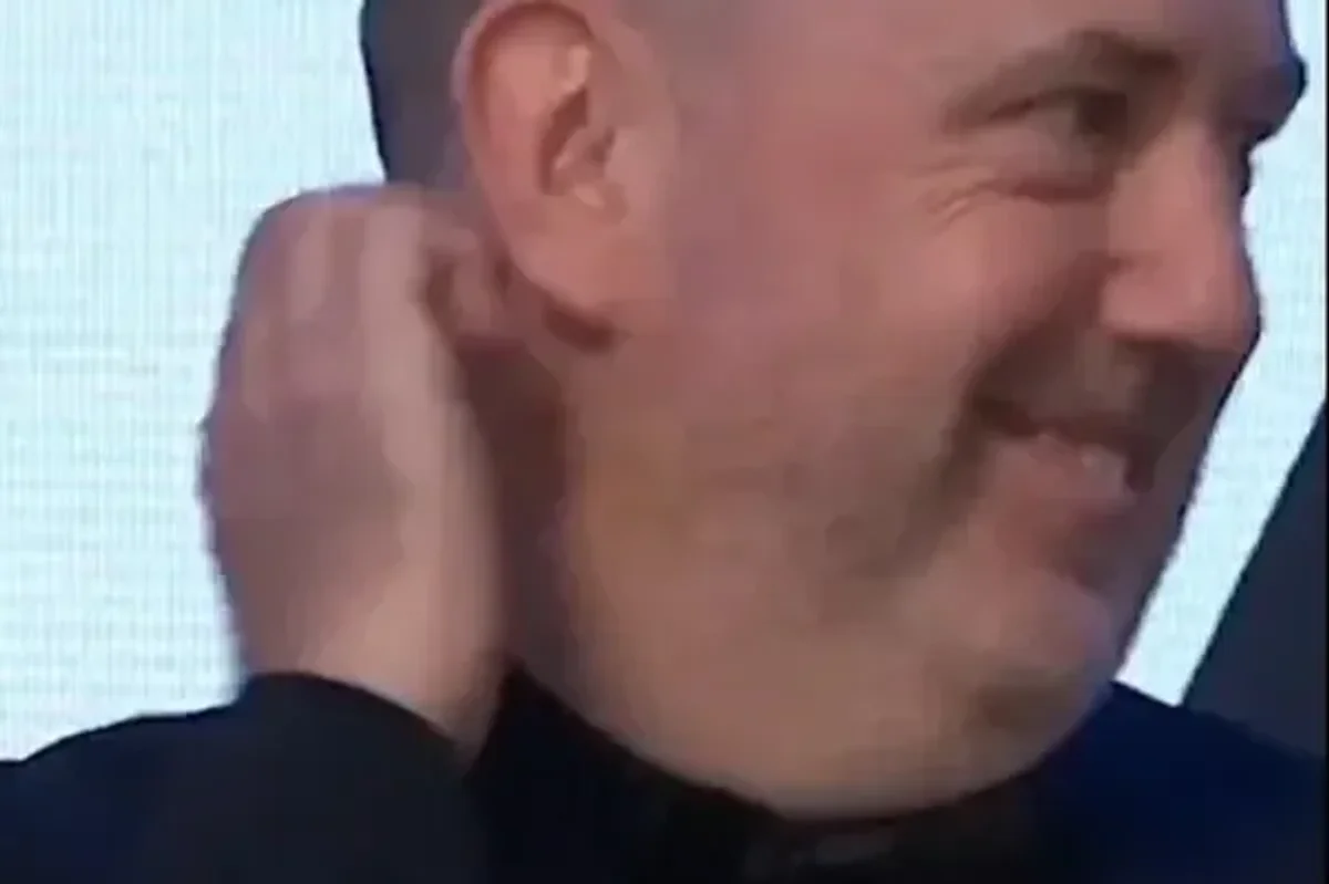 Mark Williams laughs off comments about hairline and eyesight during World Snooker Championship