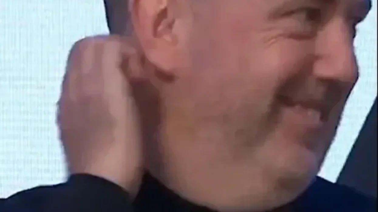 Mark Williams laughs off comments about hairline and eyesight during World Snooker Championship