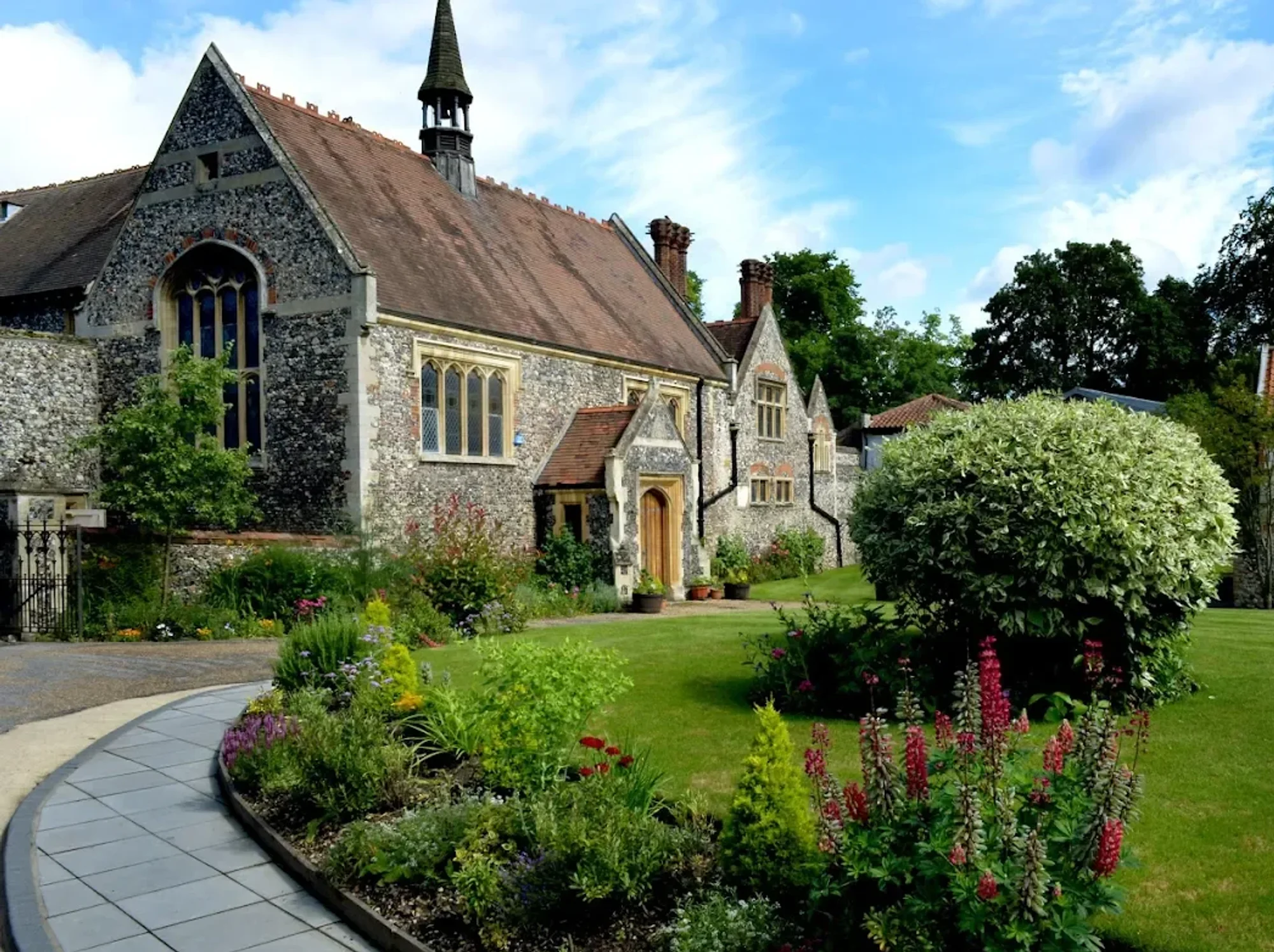 English school dating back all the way to 631 AD to close for good due to devastating tax