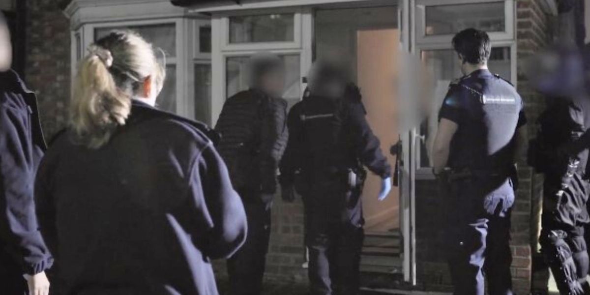 Migrant crisis: Watch moment 'people smugglers' are arrested in early ...