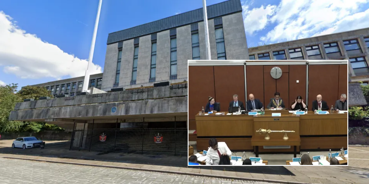 NextImg:Oldham councillors vote unanimously to DEMAND statutory public inquiry into child sexual exploitation