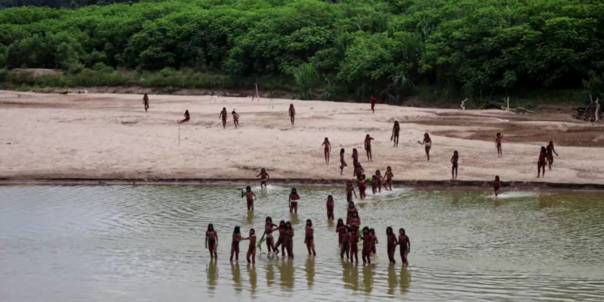 NextImg:Two loggers killed by 'uncontacted' Amazon tribe in bow and arrows attack