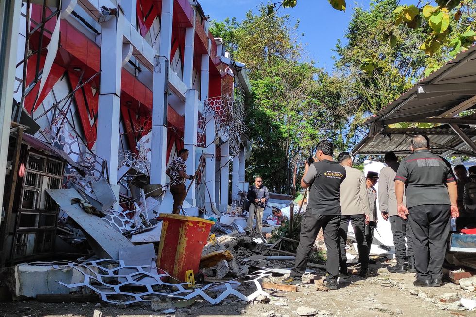Indonesia earthquake damage