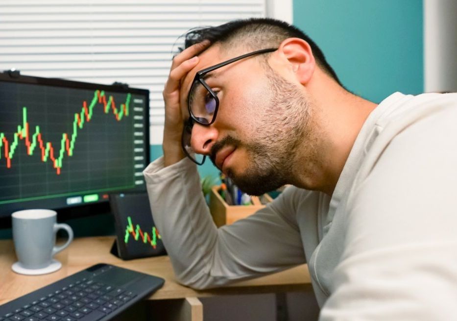 Investor worried and Bitcoin graph