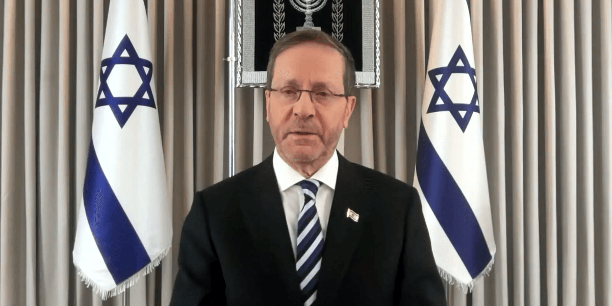 ‘Now is the moment of truth!’ ‘Now is the moment of truth!’