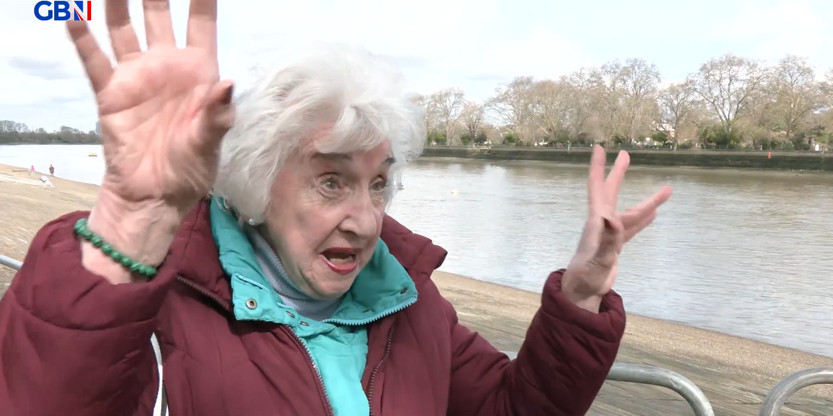 NextImg:'It is just dangerous for the rowers!' Brits RAGE over sewage-filled water for Cambridge vs Oxford boat race
