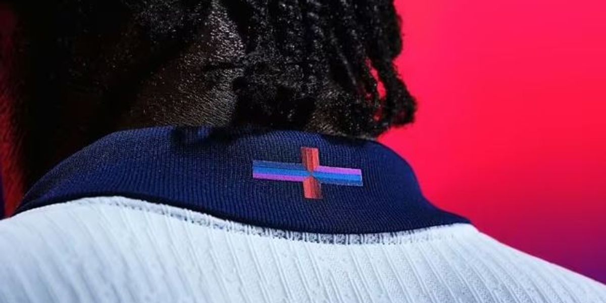 NextImg:‘Should have intervened!’ Nigel Farage BLASTS football stars in Nike St George's cross row