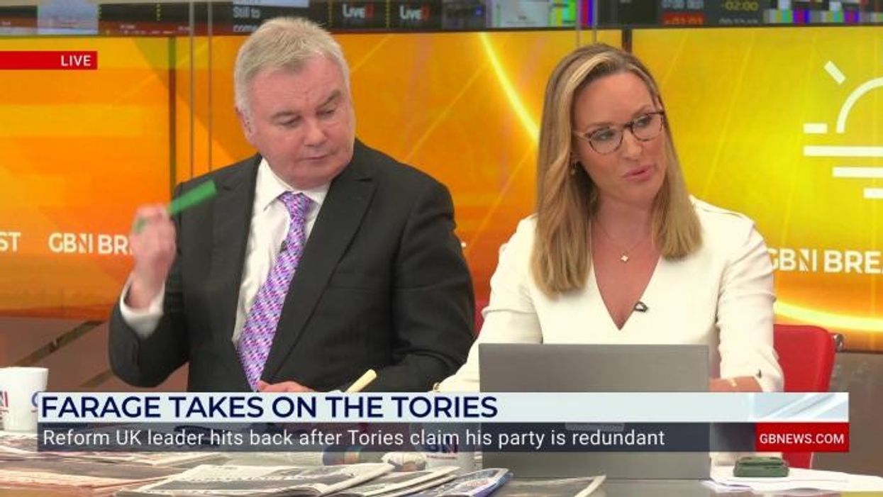 ‘It will be Brexit in name only!’ Nigel Farage makes bleak claim as Keir Starmer creeps back to EU