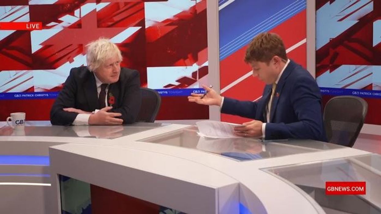 ‘It’s just RIDICULOUS!’ Boris Johnson tears into Keir Starmer after Rwanda scheme scrapped by Labour
