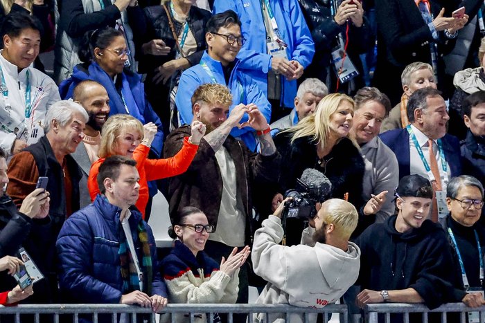 Jake Paul cheered from the stands for his fiance Jutta Leerdam