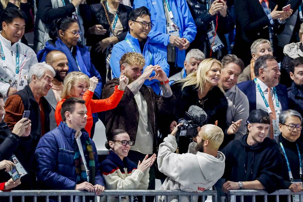 Jake Paul cheered from the stands for his fiance Jutta Leerdam