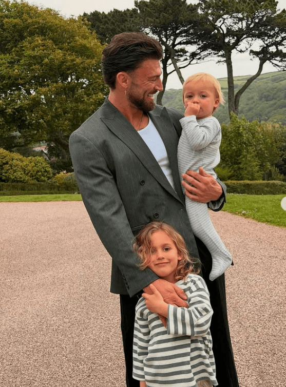 Jake Quickeneden and his children