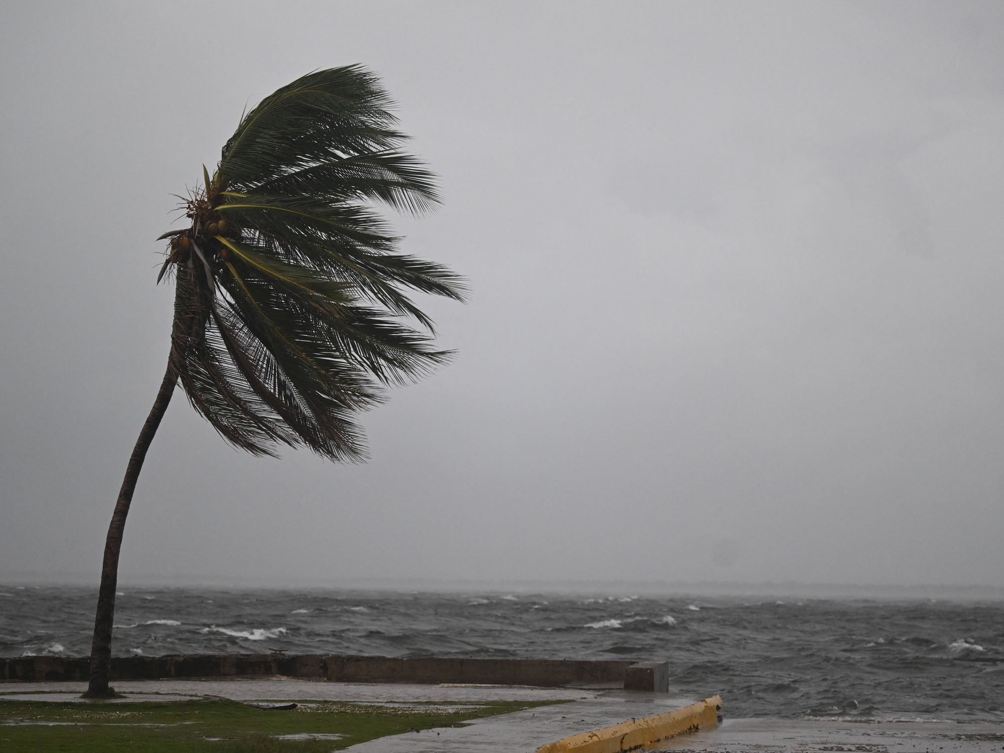 Jamaican pier as Storm Melissa approaches