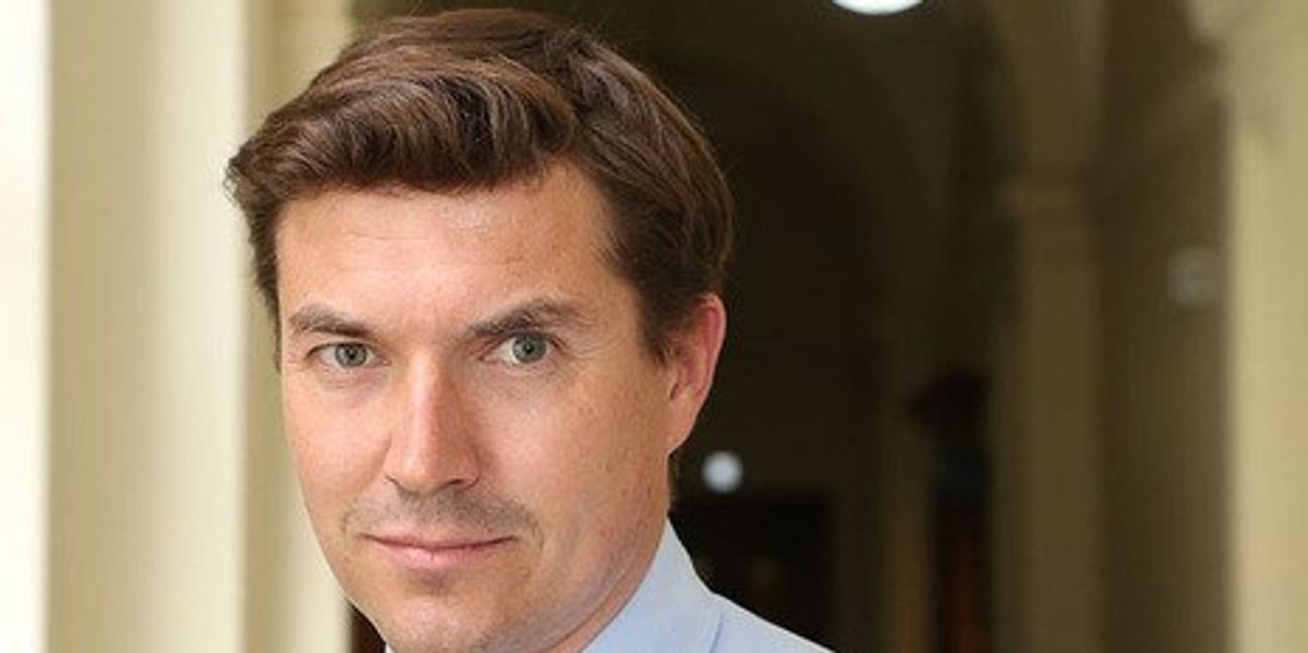 Deputy British ambassador to US is mysteriously sacked in latest blow to embassy Deputy British ambassador to US is mysteriously sacked in latest blow to embassy