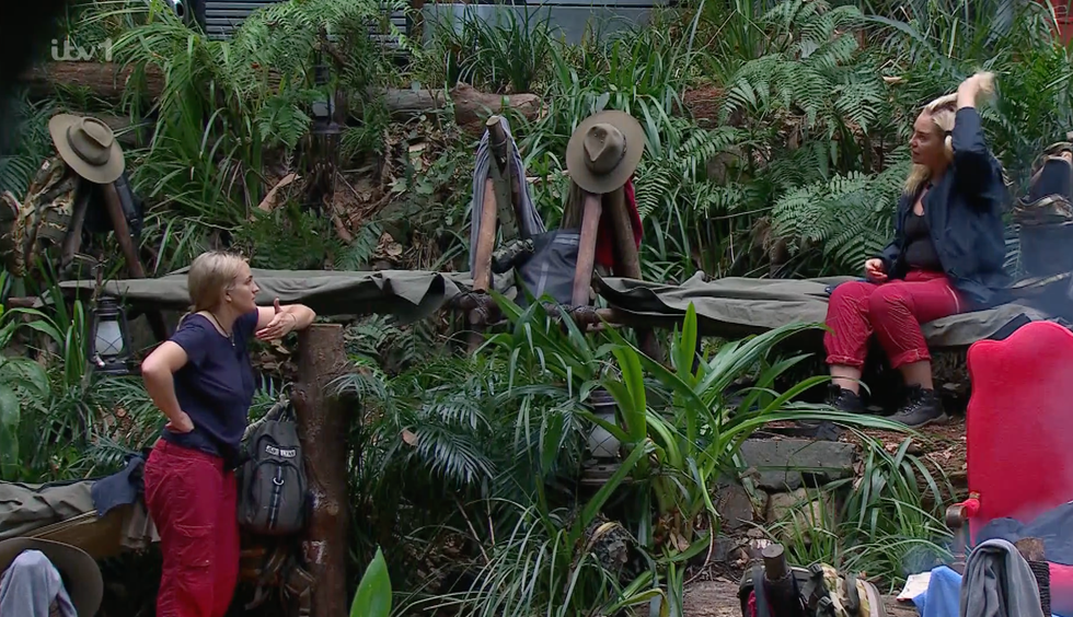 Jamie Lynn Spears speaking to Josie Gibson