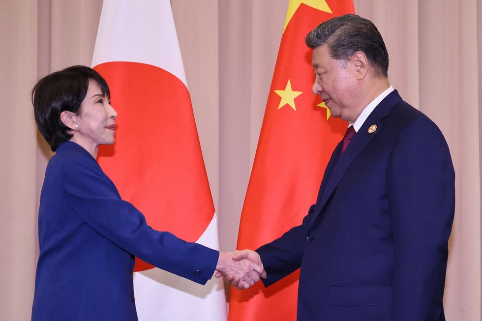 Japanese PM meets China's Xi Jinping