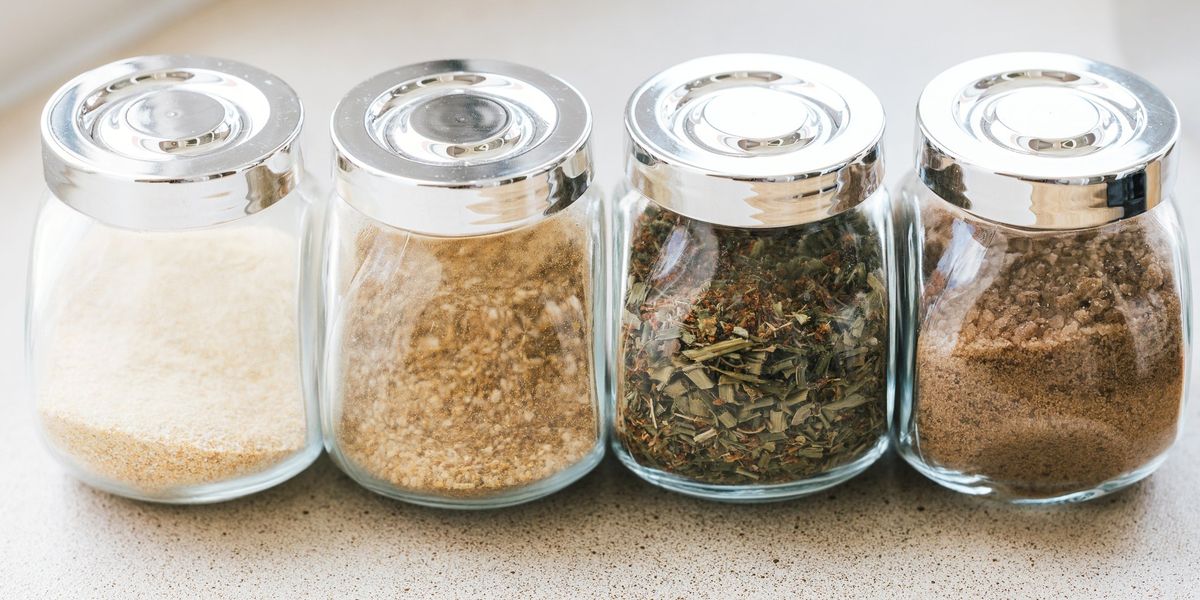 British and Irish shoppers warned over popular herbs that may contain stalk, bark, and plastic British and Irish shoppers warned over popular herbs that may contain stalk, bark, and plastic