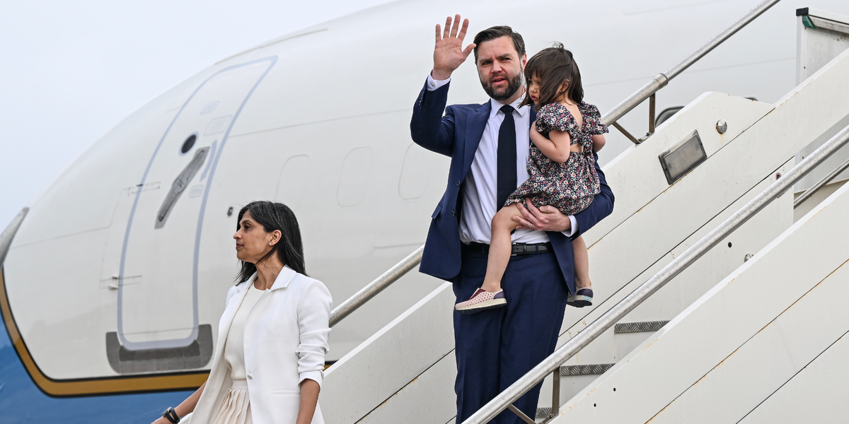 NextImg:JD Vance's family holiday to British beauty spot to be targeted by 'anti-Donald Trump coalition' of protesters