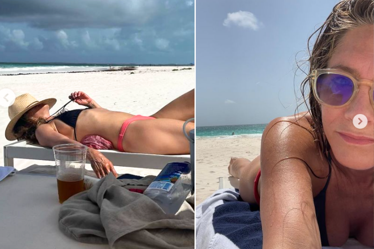 Jennifer Aniston bikini beach 