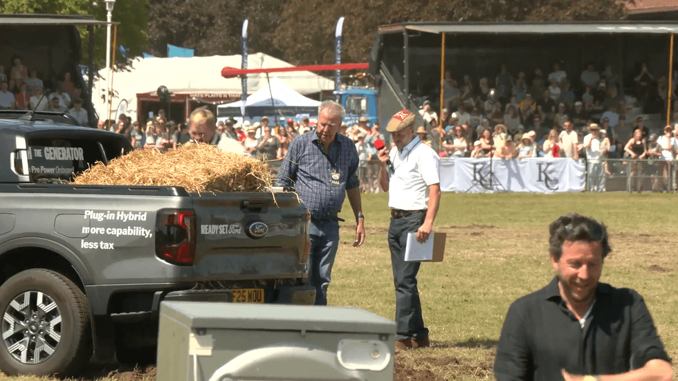 Jeremy Clarkson Ford Ranger challenege