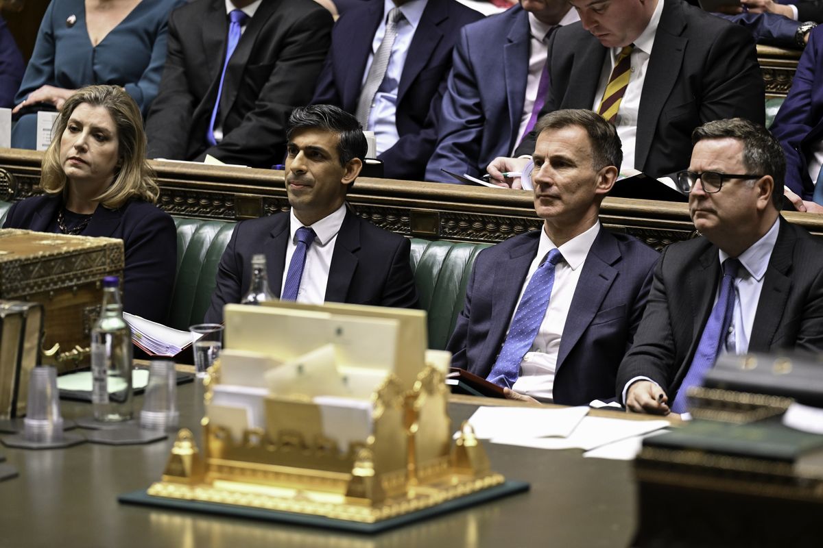 Jeremy Hunt delivers National Insurance rate cut in House of Commons
