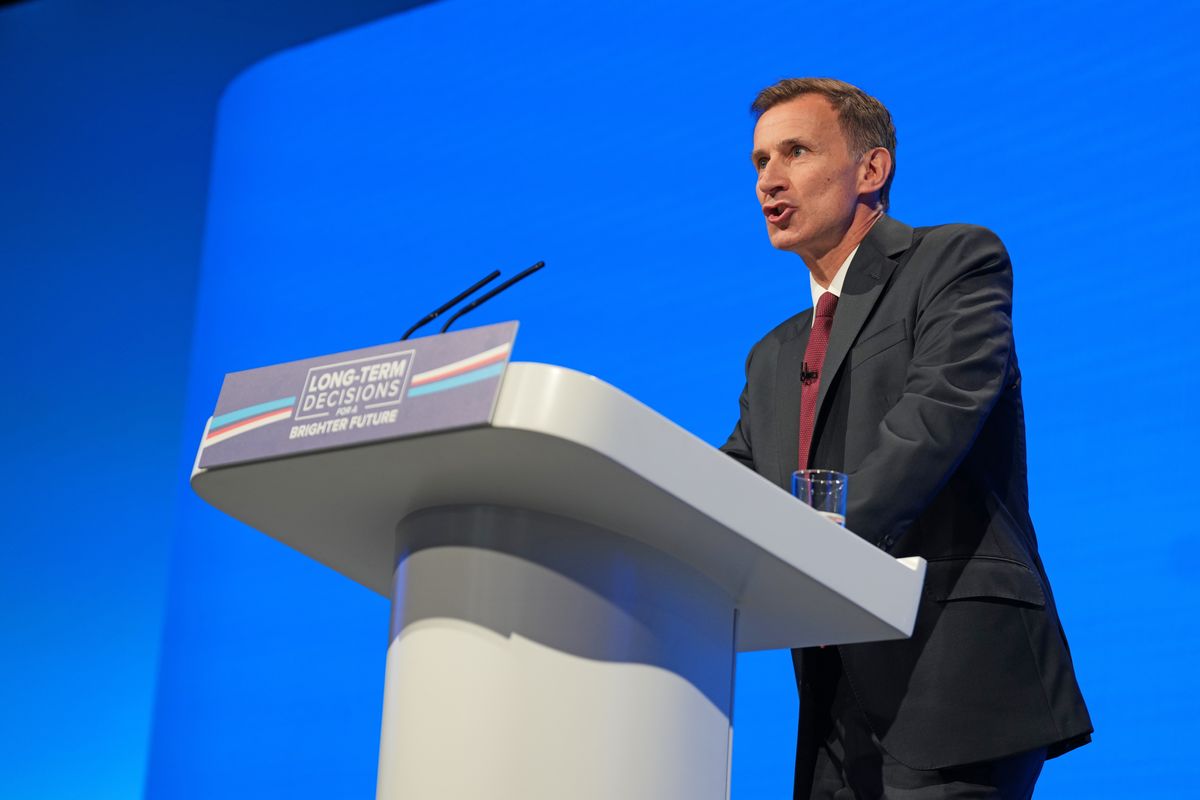 'No-one should be debanked!' Jeremy Hunt takes action after Farage scandal at Coutts