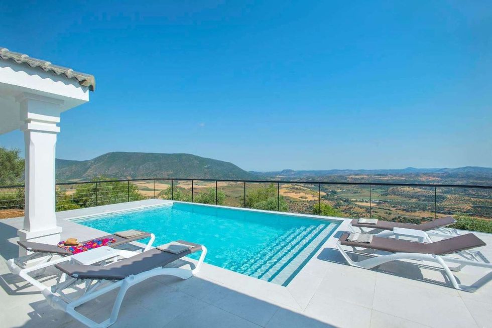Jet2 villa pool