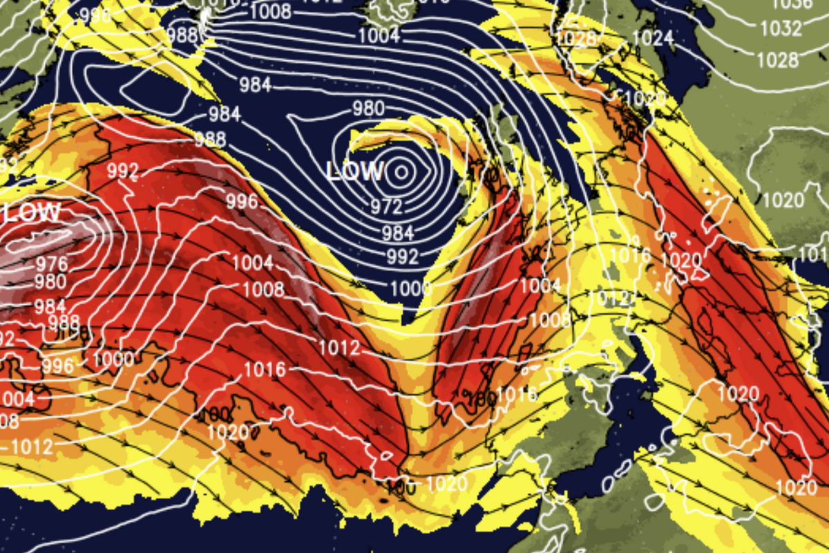 Jetstream flows on either side of the Atlantic