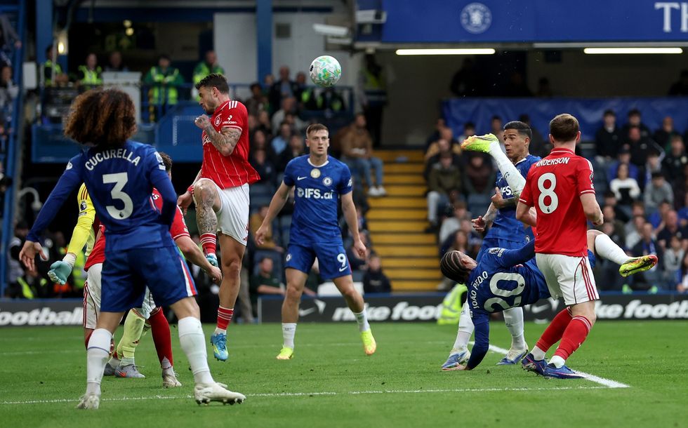 João Pedro admitiu que os jogadores do Chelsea precisam de dar um passo à frente após a derrota para o Nottingham Forest