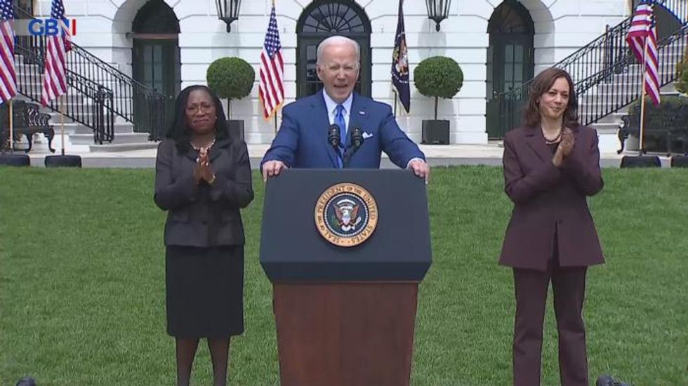 Joe Biden appears to forget 11-year-old's name at Justice Jackson's confirmation ceremony