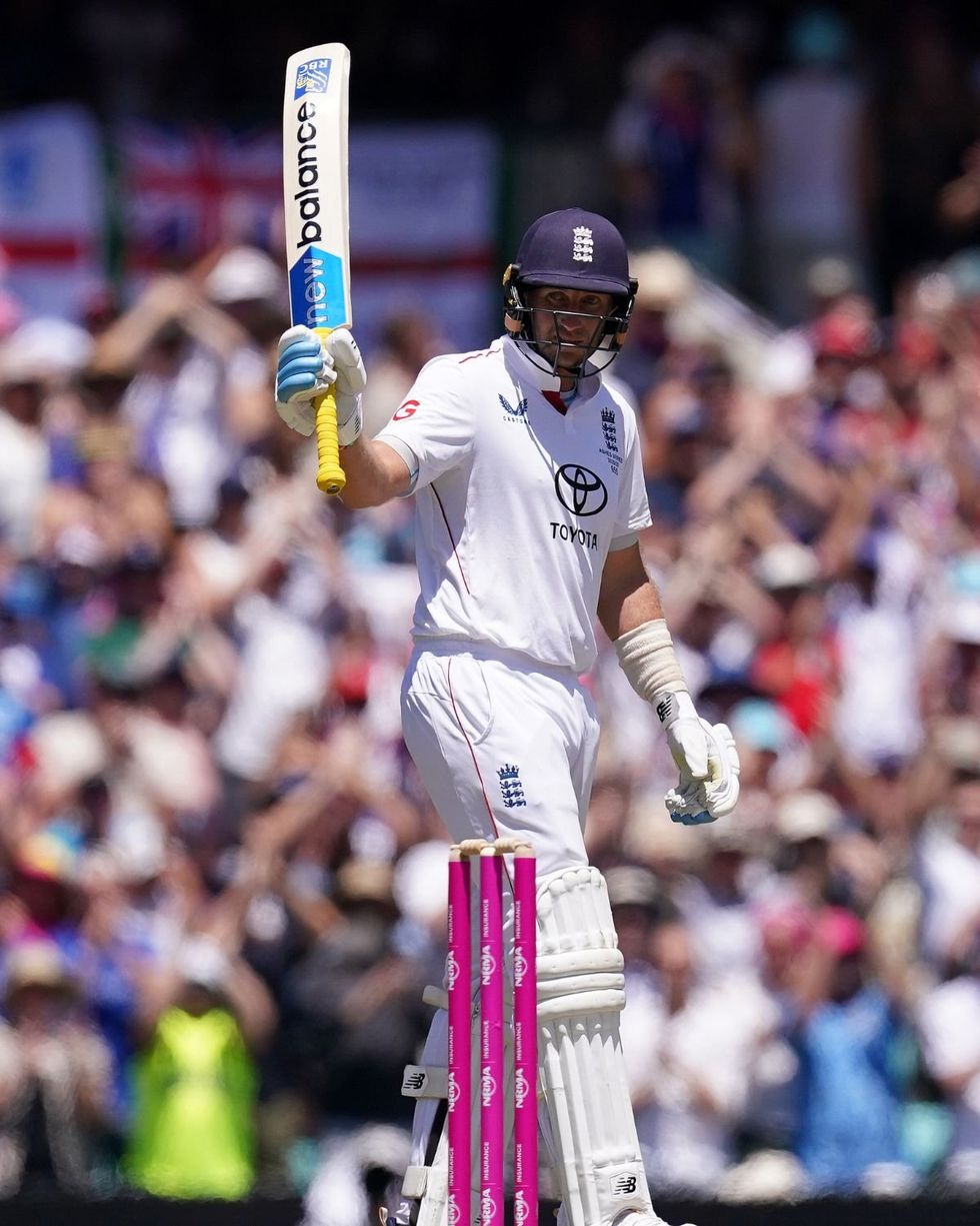 Joe Root delivered a masterful innings of 160 runs on day two of the Fifth Ashes Test in Sydney, reaching his 41st Test century and drawing level with Australian legend Ricky Ponting on the all-time list