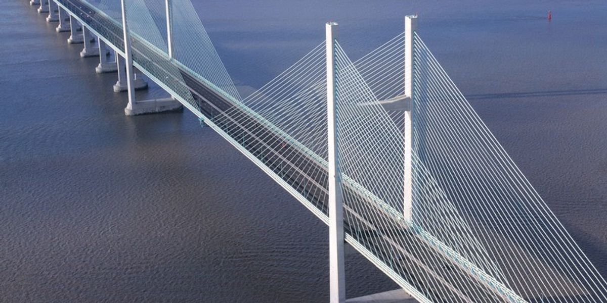 NextImg:Major bridge forced to shut due to strong winds impacting thousands of journeys with drivers left stranded