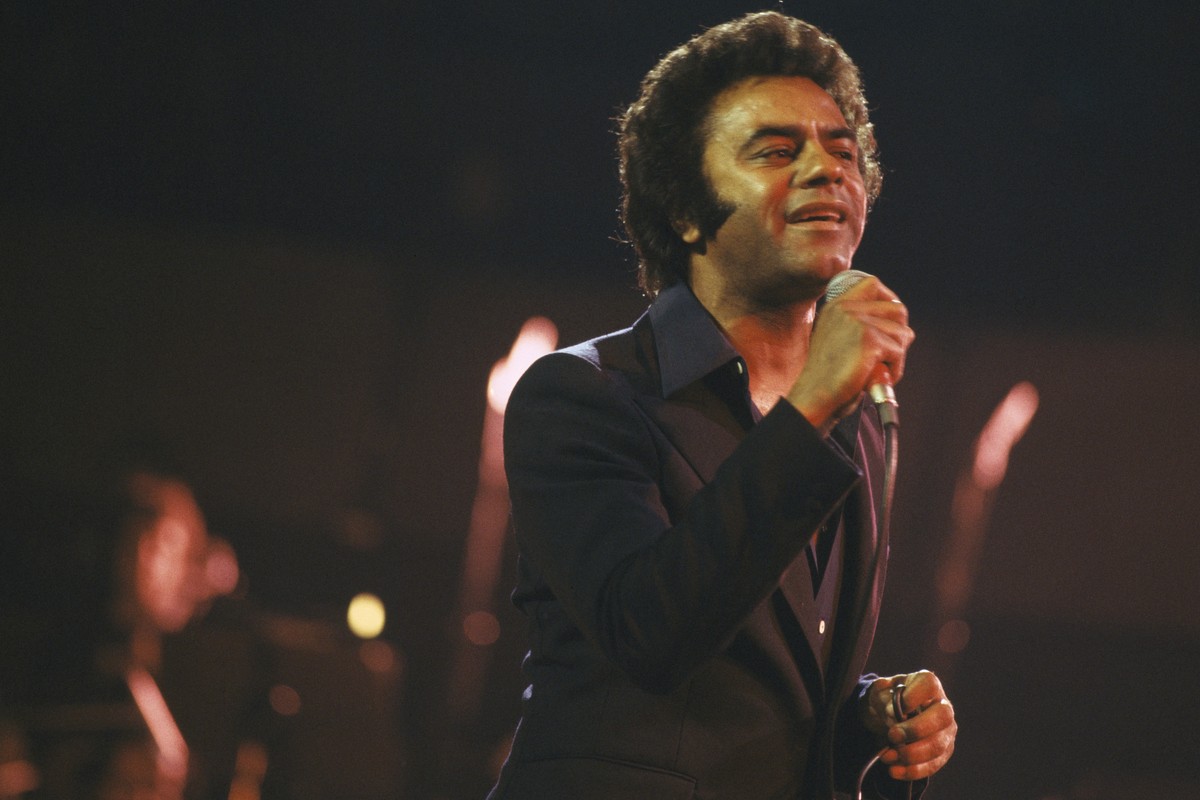 Johnny Mathis, 89, announces final performance as legendary singer ...
