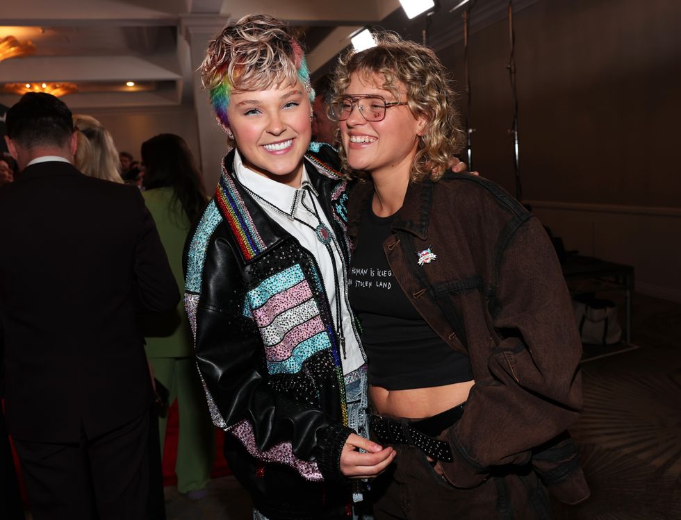 JoJo Siwa and Kath Ebbs