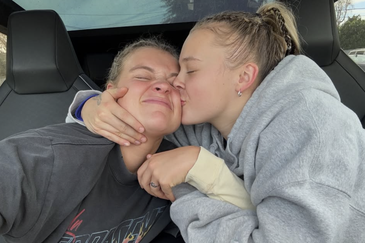 JoJo Siwa and Kath Ebbs