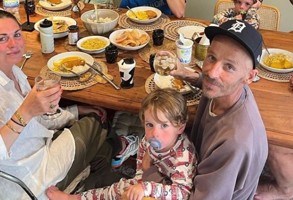 Jonnie Irwin and his family at dinner