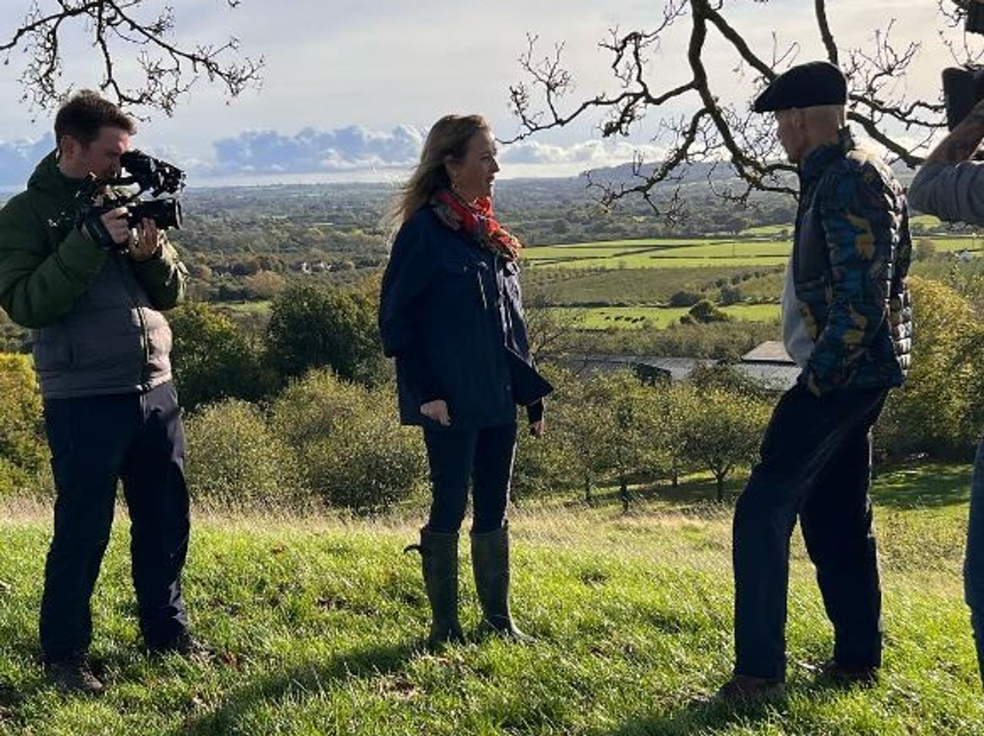 Jonnie Irwin filming